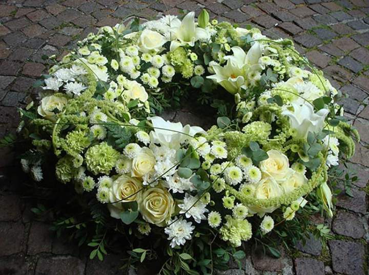 Couronne florale Rumilly