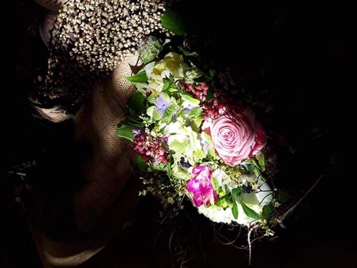 Composition florale décorative Rumilly