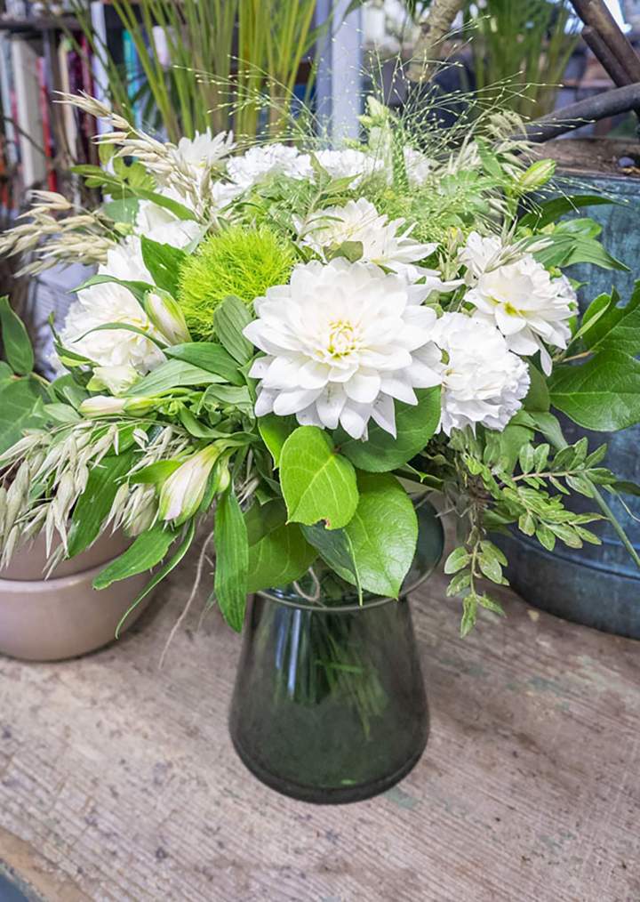 Vente de bouquet de fleurs en vase Rumilly